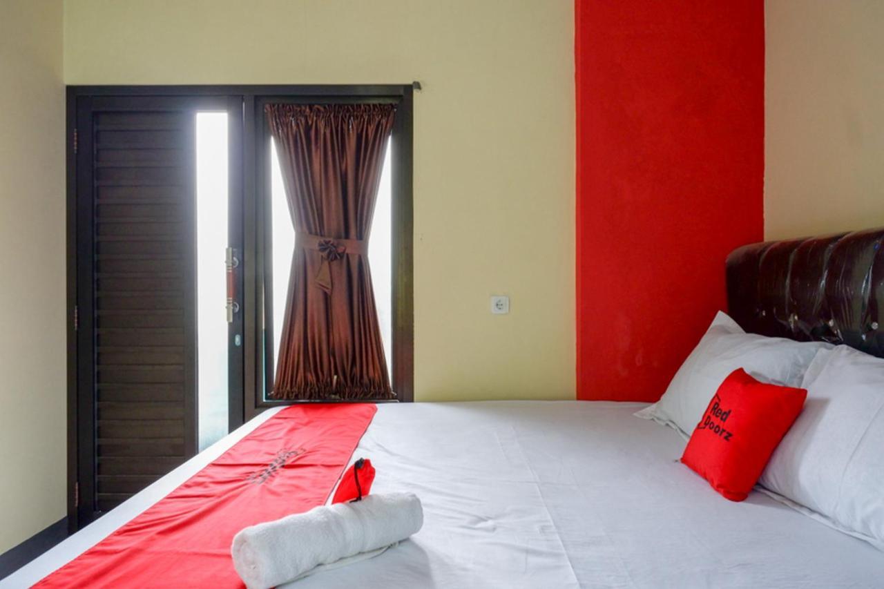 เรดดอร์ซ แอท เกอร์บัง ดิเยง ปลาโตแอเรีย Hotel โวโนโซโบ ภายนอก รูปภาพ