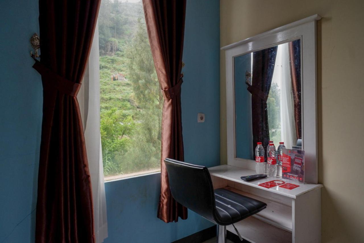 เรดดอร์ซ แอท เกอร์บัง ดิเยง ปลาโตแอเรีย Hotel โวโนโซโบ ภายนอก รูปภาพ